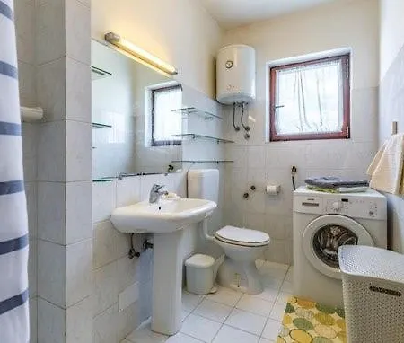 Casa Lavanda Holiday home Valbandon