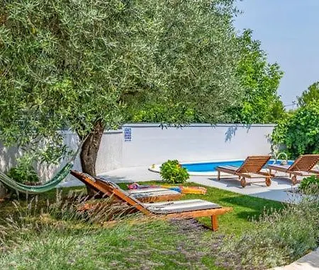 Casa Lavanda Valbandon